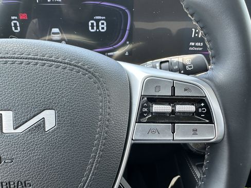 Used 2025 Kia Telluride EX FWD image 29