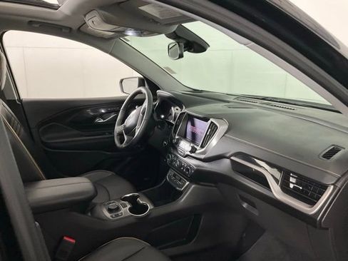 Used 2024 GMC Terrain AT4 w/ Infotainment Package II AWD/4WD image 32