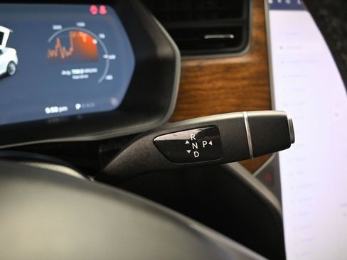 Used 2019 Tesla Model X Long Range image 18