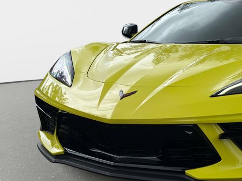 Used 2023 Chevrolet Corvette Stingray Preferred Cpe w/ Z51 Performance Package RWD image 11