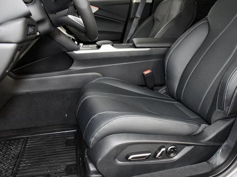 Used 2025 Acura TLX w/ Technology Package image 11