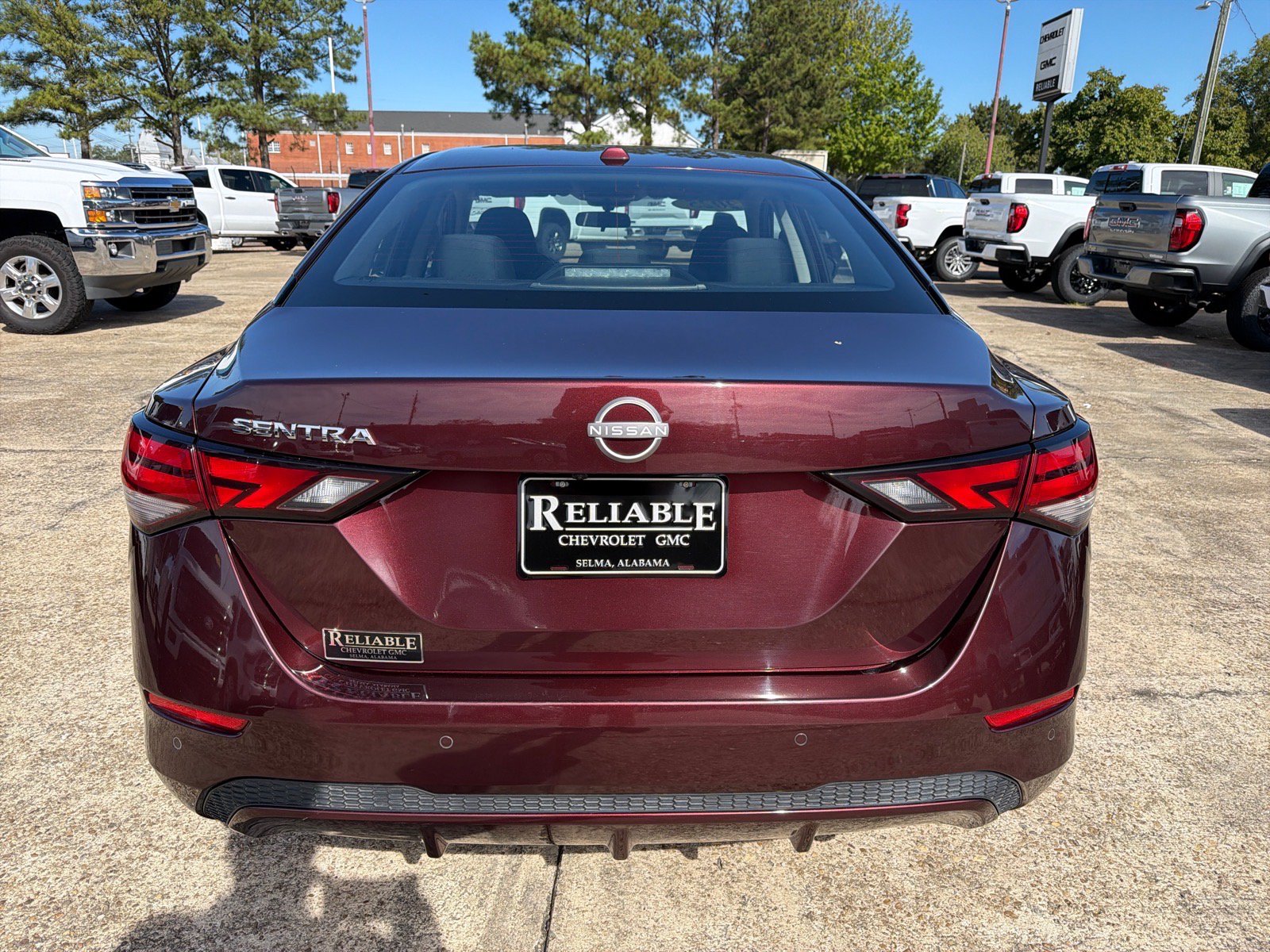 Used 2025 Nissan Sentra SV FWD image 5