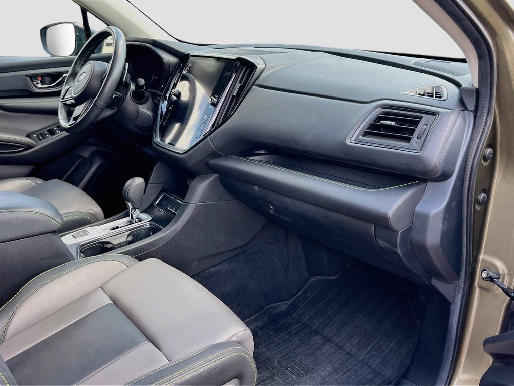 Used 2024 Subaru Ascent Onyx Edition w/ Popular Package Onyx AWD/4WD image 32
