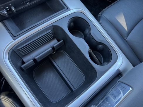 Used 2017 RAM 1500 Classic SLT w/ Luxury Group image 28