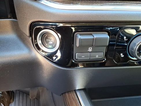 Used 2023 Chevrolet Silverado 1500 LT Trail Boss w/ Convenience Package II image 20