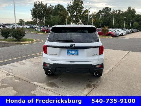 Certified 2024 Honda Passport EX-L image 5
