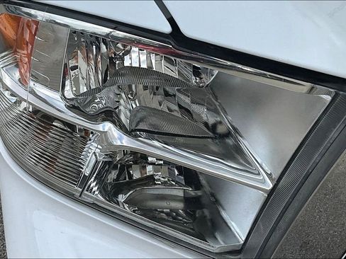 Used 2023 RAM 1500 Classic SLT w/ Electronics Group image 34