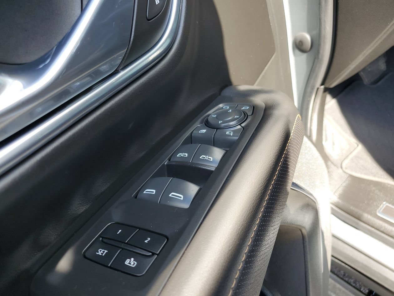 Used 2023 GMC Yukon AT4 w/ AT4 Premium Plus Package AWD/4WD image 17