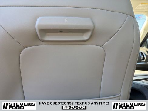 Used 2025 Ford Expedition Max Platinum w/ Driver's Package image 40