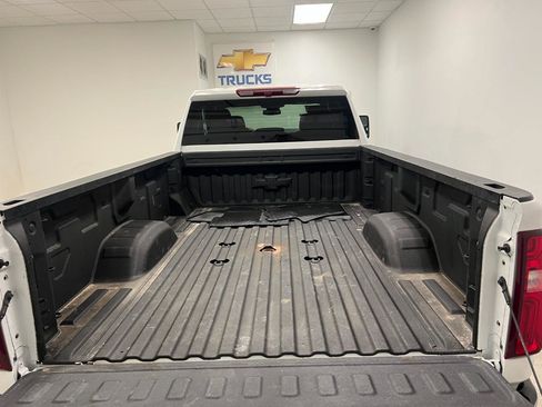 Used 2025 Chevrolet Silverado 3500 LT w/ Safety Package AWD/4WD image 18