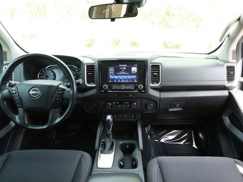 Used 2023 Nissan Frontier SV w/ Technology Package RWD image 30