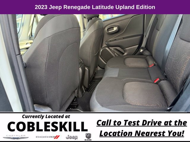 Used 2023 Jeep Renegade Latitude AWD/4WD image 17