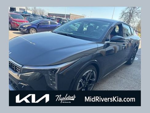 Used 2025 Kia K4 GT-Line w/ GT-Line Premium Package image 1