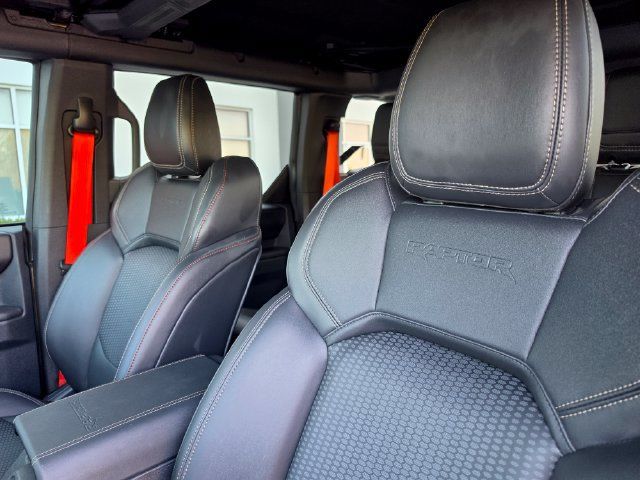 Used 2024 Ford Bronco Raptor AWD/4WD image 32