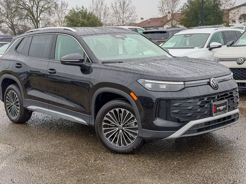 New 2026 Volkswagen Tiguan S image 3