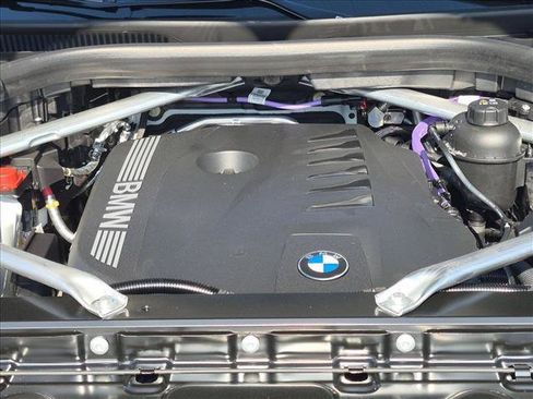 New 2026 BMW X5 xDrive40i w/ Climate Comfort Package AWD/4WD image 16