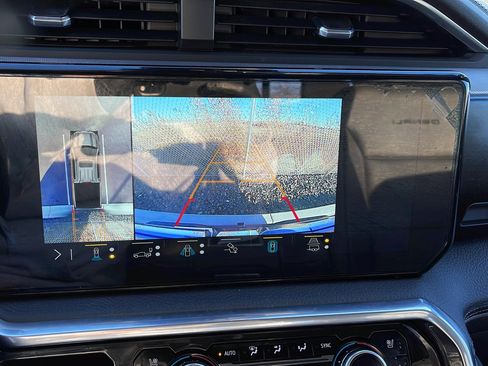 Used 2022 GMC Sierra 1500 Denali w/ Denali Reserve Package image 16