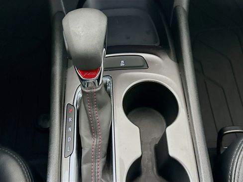 Used 2021 Chevrolet Malibu RS FWD image 23