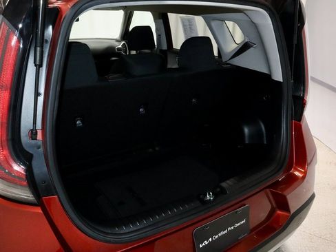 Used 2023 Kia Soul LX w/ LX Technology Package image 14