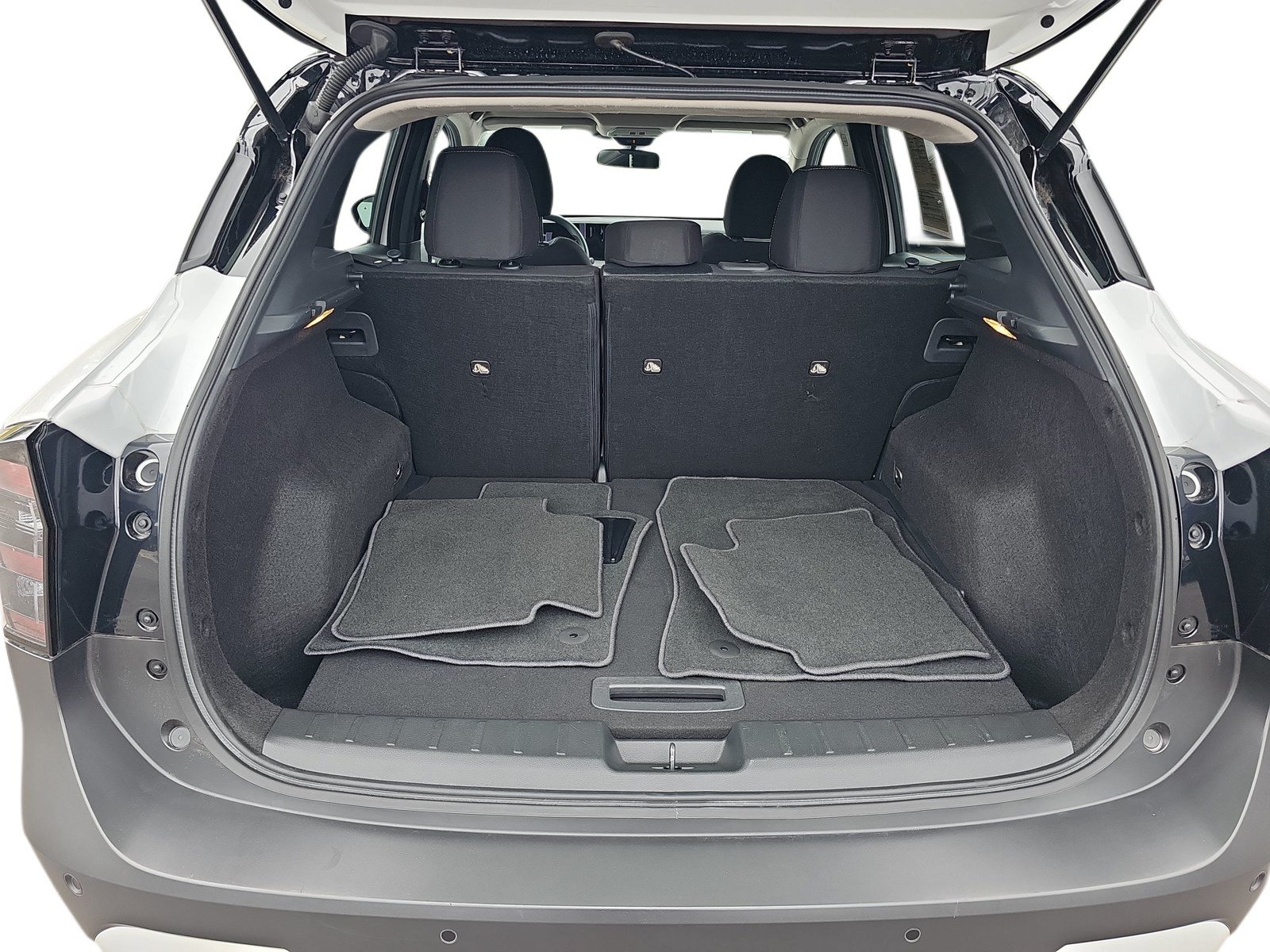 Used 2026 Nissan Kicks SV w/ SV Premium Package FWD image 27