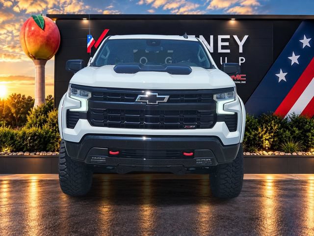 Used 2024 Chevrolet Silverado 1500 LT Trail Boss w/ Protection Package AWD/4WD image 8