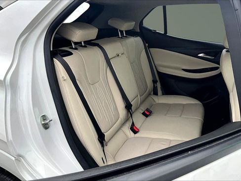 Certified 2024 Buick Encore GX Avenir image 27