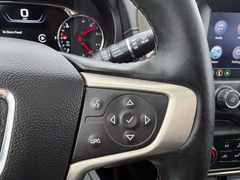 Used 2024 GMC Terrain Denali w/ Denali Premium Package AWD/4WD image 21