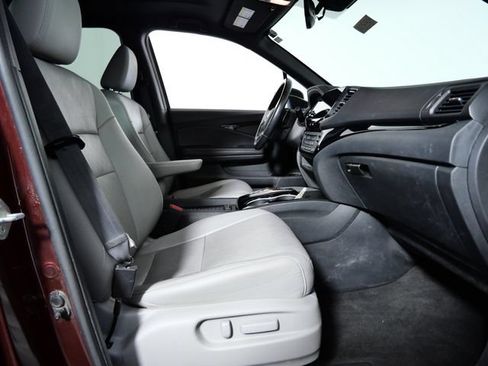 Used 2021 Honda Passport Touring image 11