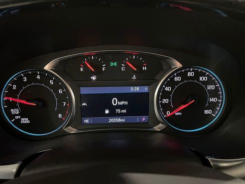 Used 2023 Chevrolet Traverse LT FWD image 31