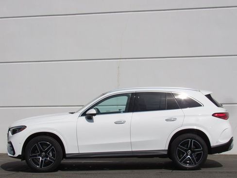 New 2025 Mercedes-Benz GLC 300 4MATIC image 4
