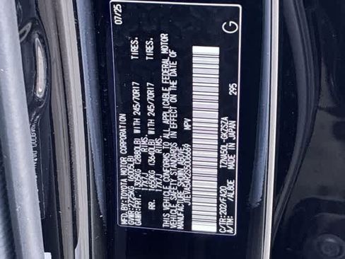 Used 2025 Toyota 4Runner SR5 RWD image 38