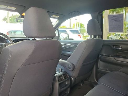 Used 2021 Honda Passport Sport image 10