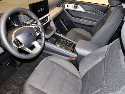 New 2026 Ford Explorer Active image 27