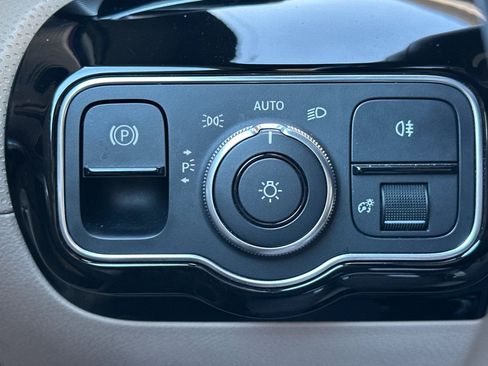 Used 2022 Mercedes-Benz A 220 image 34