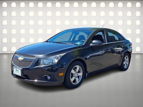 Used 2014 Chevrolet Cruze LT w/ Technology Package FWD image 3