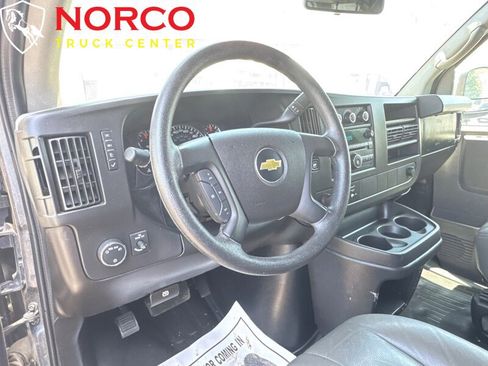 Used 2014 Chevrolet Express 3500 LS RWD image 9