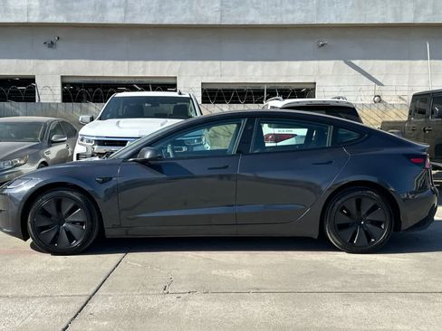 Used 2025 Tesla Model 3 Long Range RWD image 6