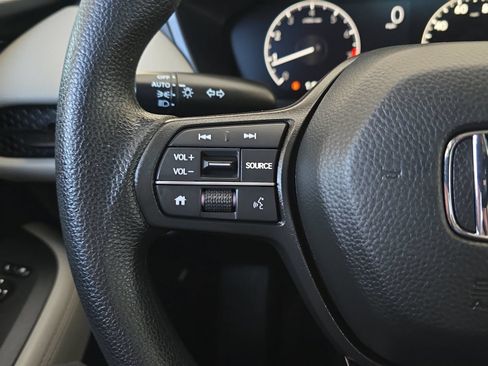 Certified 2025 Honda HR-V LX image 19