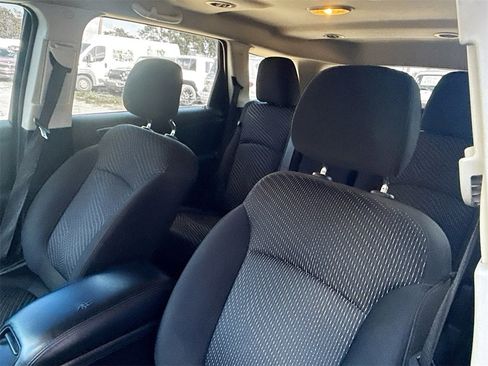Used 2020 Dodge Journey SE w/ SE Popular Equipment Group image 21