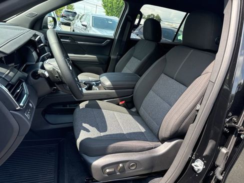 New 2025 GMC Acadia Elevation w/ LPO, Floor Liner Package image 10