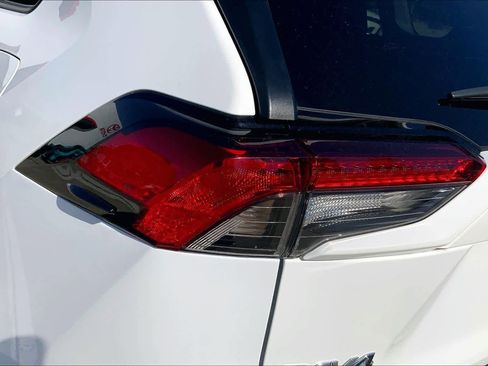 Used 2024 Toyota RAV4 LE image 27