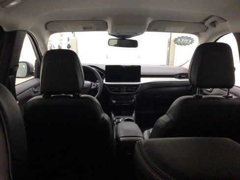 Used 2023 Ford Escape Platinum image 24