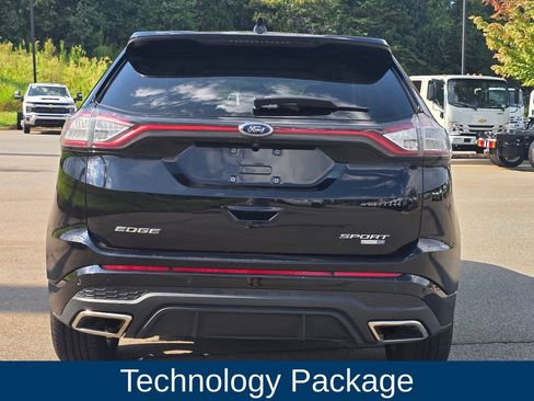 Used 2018 Ford Edge Sport w/ Technology Package AWD/4WD image 3