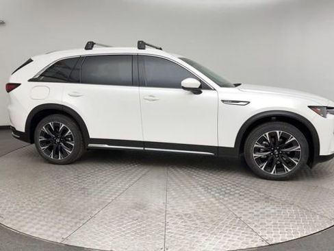 Certified 2024 MAZDA CX-90 Plug-In Hybrid w/ Premium Plus AWD/4WD image 9