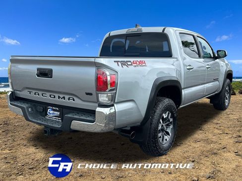 Used 2023 Toyota Tacoma TRD Off-Road w/ Black Out Package (TMS) AWD/4WD image 8