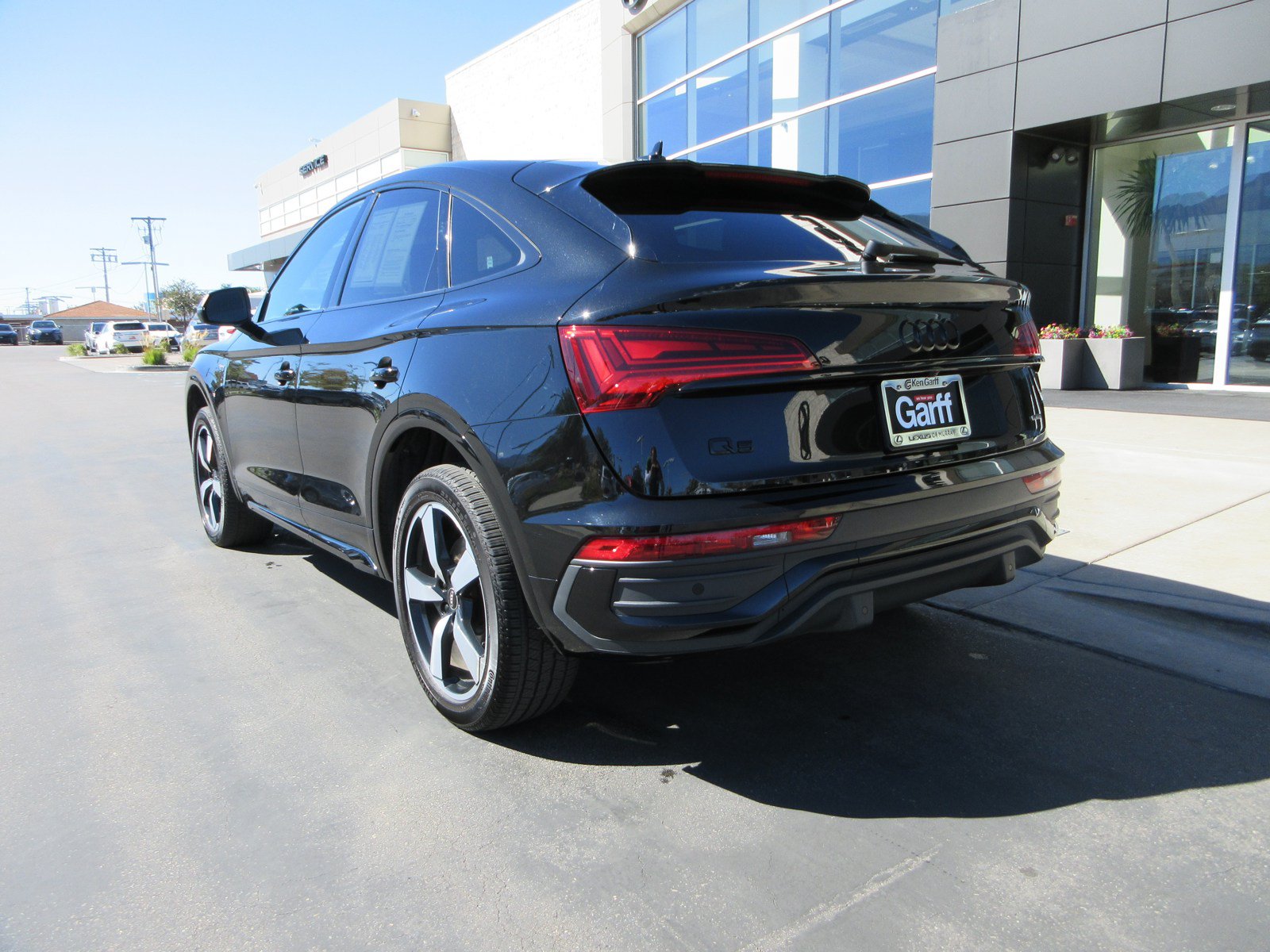 Used 2023 Audi Q5 2.0T Premium Plus w/ Premium Plus Package AWD/4WD image 5