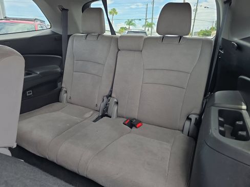 Used 2021 Honda Pilot EX image 14