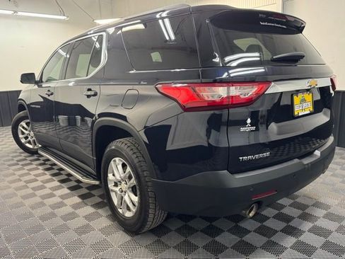 Used 2020 Chevrolet Traverse LT image 6