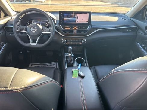 Used 2024 Nissan Altima 2.5 SR w/ SR Premium Package image 22