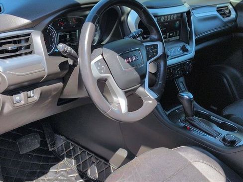 Used 2019 GMC Acadia SLT AWD/4WD image 10